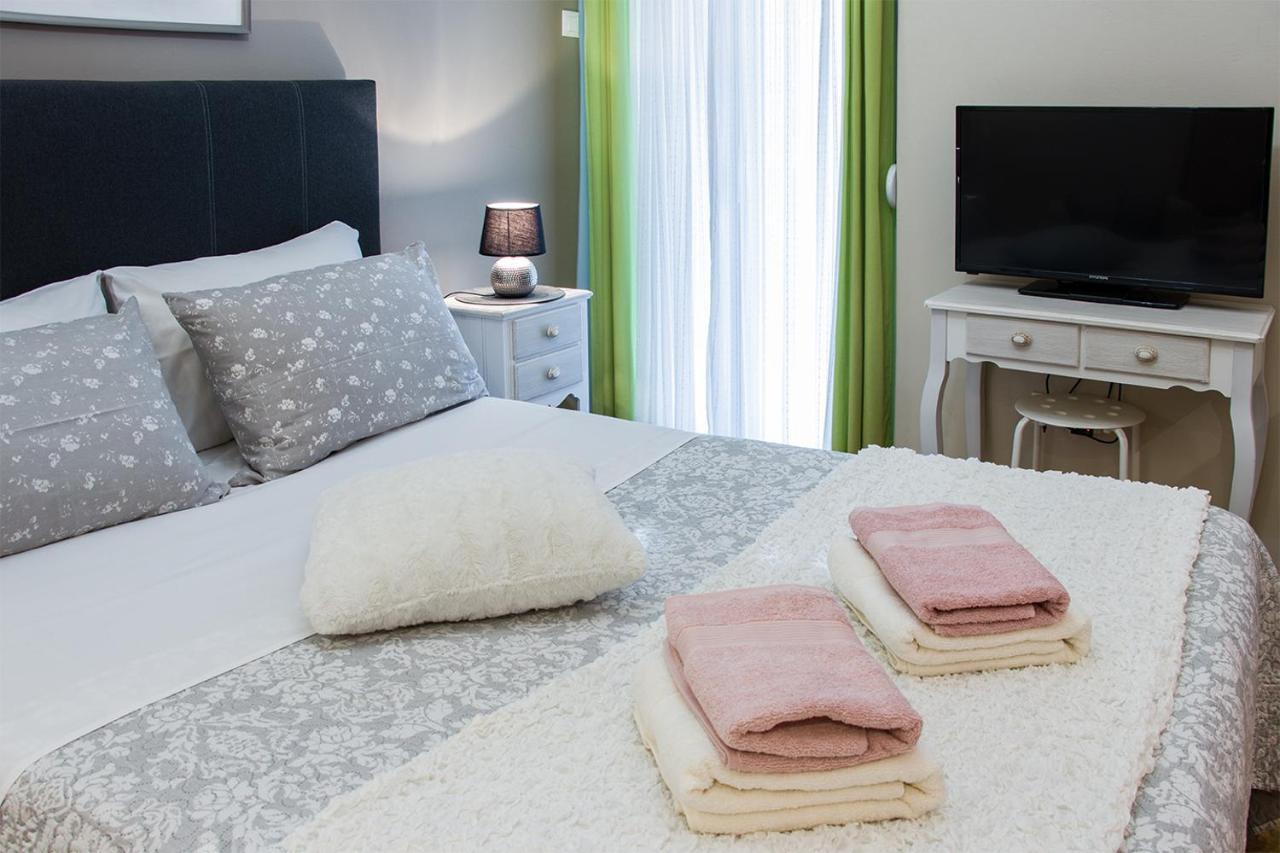 City Stay Alexandras Av. Atene Esterno foto