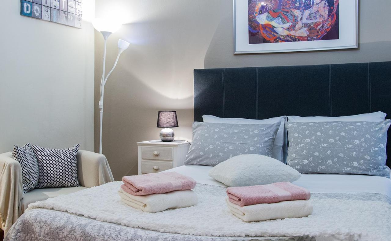 City Stay Alexandras Av. Atene Esterno foto